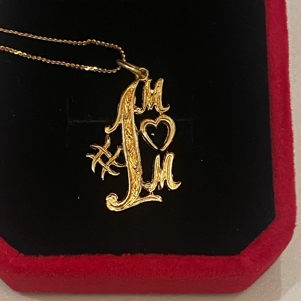 14kt #1 Mom Necklace    Great Mother's Day Gift